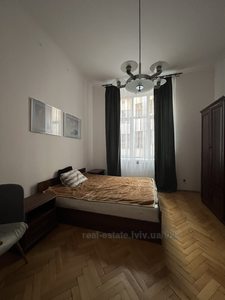 Buy an apartment, Stalinka, Gnatyuka-V-akad-vul, Lviv, Galickiy district, id 4749380