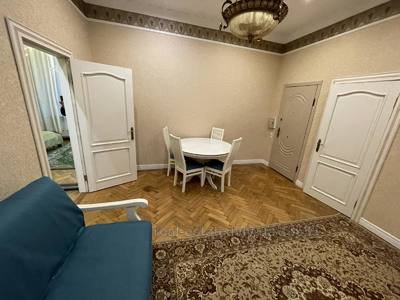 Rent an apartment, Building of the old city, Brativ-Rogatinciv-vul, Lviv, Galickiy district, id 5139521