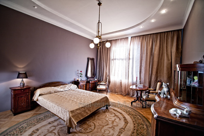Rent an apartment, Polish suite, Nalivayka-S-vul, Lviv, Galickiy district, id 4680086