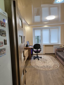 Buy an apartment, Dormitory, Volodimira-Velikogo-vul, Lviv, Frankivskiy district, id 5083071