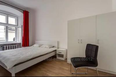 Rent an apartment, Building of the old city, Lesi-Ukrayinki-vul, Lviv, Galickiy district, id 4727396