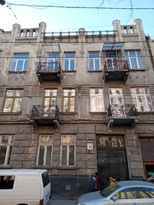 Buy an apartment, Building of the old city, Rustaveli-Sh-vul, Lviv, Galickiy district, id 4662664