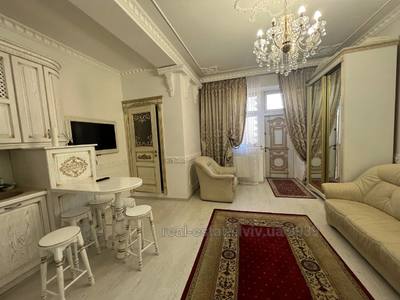 Rent an apartment, Building of the old city, Svobodi-prosp, Lviv, Galickiy district, id 4729230