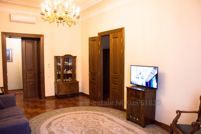 Rent an apartment, Polish suite, Nalivayka-S-vul, 18, Lviv, Galickiy district, id 4620847