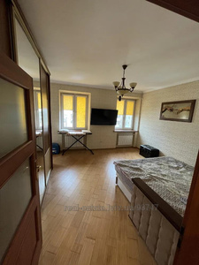 Buy an apartment, Stalinka, Zolota-vul, Lviv, Shevchenkivskiy district, id 4740647