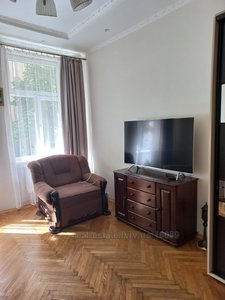 Rent an apartment, Austrian, Tarnavskogo-M-gen-vul, Lviv, Galickiy district, id 4717038
