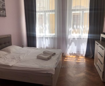 Rent an apartment, Austrian, Stavropigiyska-vul, Lviv, Galickiy district, id 5141393