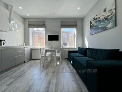 Rent an apartment, Austrian, Shpitalna-vul, Lviv, Galickiy district, id 4720715
