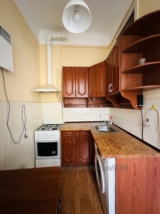 Rent an apartment, Polish, Khmelnickogo-B-vul, Lviv, Galickiy district, id 4726836