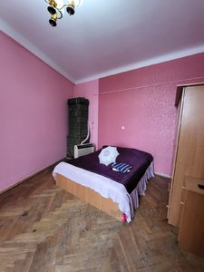 Rent an apartment, Stariy-Rinok-pl, Lviv, Galickiy district, id 4642210