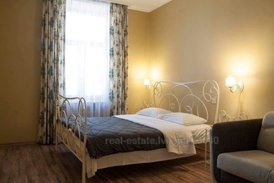 Rent an apartment, Austrian, Rinok-pl, Lviv, Galickiy district, id 4733646