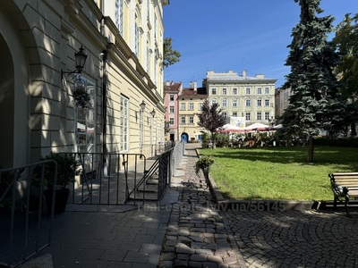 Buy an apartment, Building of the old city, Rinok-pl, Lviv, Galickiy district, id 4710584