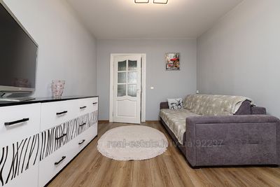 Buy an apartment, Stalinka, Okruzhna-vul, Lviv, Frankivskiy district, id 4424476