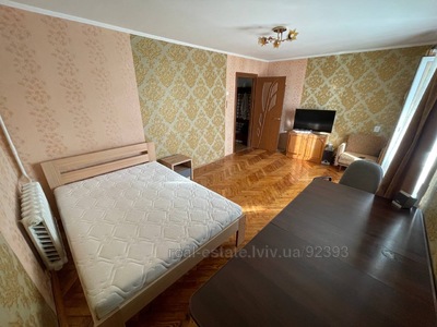 Rent an apartment, Czekh, Khmelnickogo-B-vul, Lviv, Lichakivskiy district, id 5119762