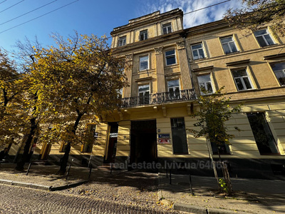 Buy an apartment, Austrian, Sichovikh-Strilciv-vul, Lviv, Galickiy district, id 4976908