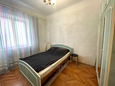 Rent an apartment, Stalinka, Karpincya-I-vul, 4, Lviv, Galickiy district, id 4949222