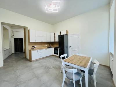 Rent an apartment, Austrian, Nasipna-vul, Lviv, Galickiy district, id 4663734