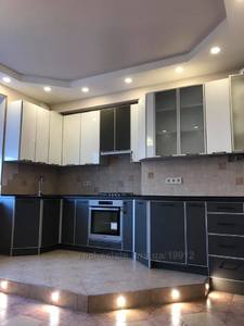 Rent an apartment, Polish suite, Dzindri-Ye-vul, Lviv, Galickiy district, id 5153983