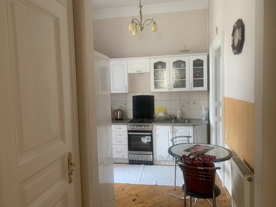 Rent an apartment, Austrian, Kopernika-M-vul, Lviv, Galickiy district, id 5142471