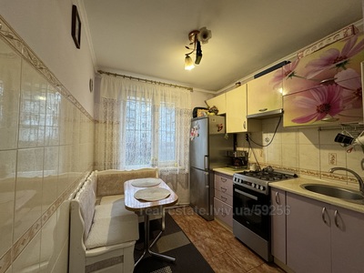 Buy an apartment, Czekh, Kiltseva-vul, Vinniki, Lvivska_miskrada district, id 5009095