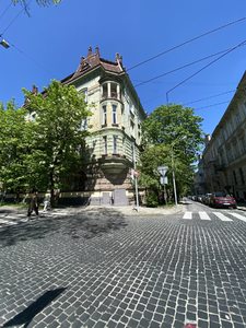 Buy an apartment, Austrian luxury, Rilyeyeva-K-vul, Lviv, Galickiy district, id 4670383