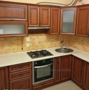 Rent an apartment, Czekh, Khmelnickogo-B-vul, Lviv, Shevchenkivskiy district, id 4744076