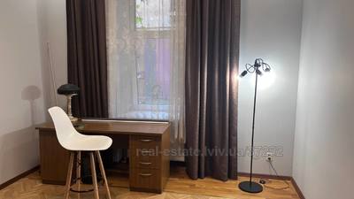 Rent an apartment, Polish suite, Ogiyenka-I-vul, Lviv, Galickiy district, id 3909485