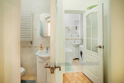 Rent an apartment, Building of the old city, Sadovskogo-M-vul, Lviv, Lichakivskiy district, id 4665607