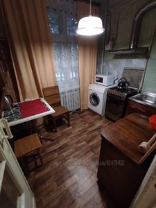 Rent an apartment, Building of the old city, Geroyiv-UPA-vul, Lviv, Zaliznichniy district, id 5022689