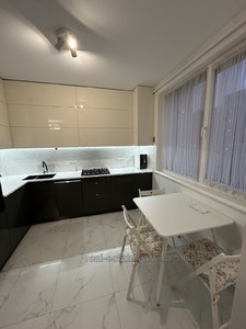 Rent an apartment, Ugorska-vul, Lviv, Sikhivskiy district, id 5153726