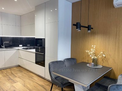 Buy an apartment, Lipinskogo-V-vul, Lviv, Shevchenkivskiy district, id 4820469