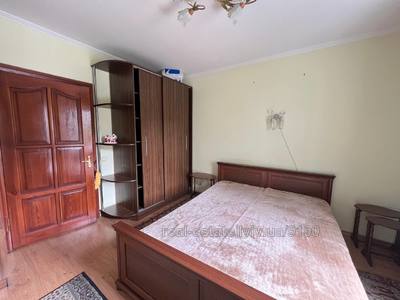 Rent an apartment, Czekh, Mikolaychuka-I-vul, Lviv, Shevchenkivskiy district, id 4719842