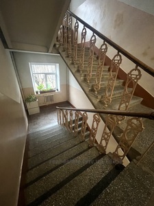 Buy an apartment, Stalinka, Ostrogradskikh-vul, Lviv, Frankivskiy district, id 4665937