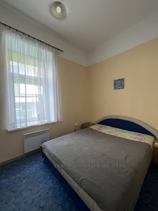 Rent an apartment, Polish, Khmelnickogo-B-vul, Lviv, Galickiy district, id 4707313