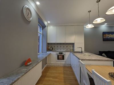 Rent an apartment, Austrian luxury, Chuprinki-T-gen-vul, Lviv, Frankivskiy district, id 5150799