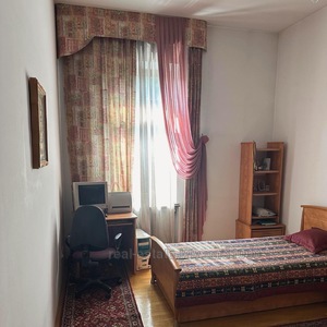 Rent an apartment, Austrian, Slovackogo-Yu-vul, Lviv, Galickiy district, id 4878899