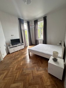 Rent an apartment, Austrian, Tarnavskogo-M-gen-vul, 72, Lviv, Lichakivskiy district, id 4741712