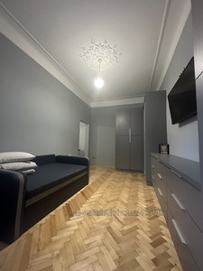 Buy an apartment, Stalinka, Grabovskogo-P-vul, Lviv, Galickiy district, id 4956036