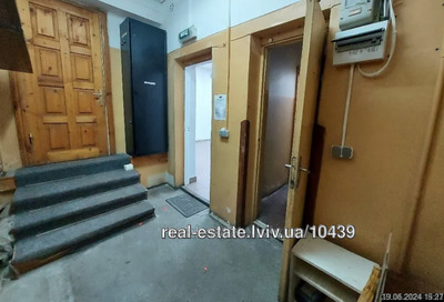 Commercial real estate for rent, Chervonoyi-Kalini-prosp, Lviv, Sikhivskiy district, id 4684080