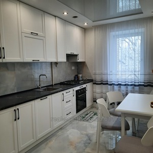 Rent an apartment, Czekh, Syayvo-vul, Lviv, Zaliznichniy district, id 4612098