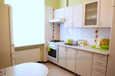 Rent an apartment, Austrian, Svyatogo-Teodora-pl, Lviv, Galickiy district, id 4733318