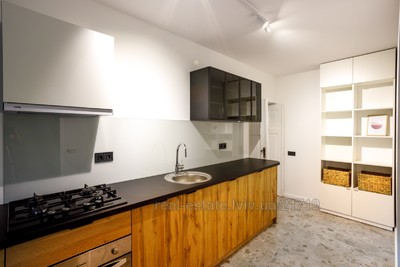 Rent an apartment, Lichakivska-vul, Lviv, Lichakivskiy district, id 4549095