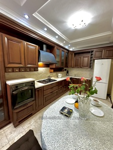 Rent an apartment, Sakharova-A-akad-vul, 82, Lviv, Frankivskiy district, id 4933136