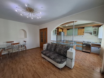 Buy an apartment, Czekh, Petra-Sagaydachnogo-vul, 21, Truskavets, Drogobickiy district, id 4809448