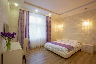 Rent an apartment, Austrian, Krakivska-vul, Lviv, Galickiy district, id 4968719