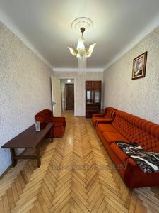 Rent an apartment, Stalinka, Geroiv-Maidanu-vul, Lviv, Frankivskiy district, id 5123969