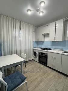 Rent an apartment, Stalinka, Kvitneva-vul, Lviv, Frankivskiy district, id 5079961