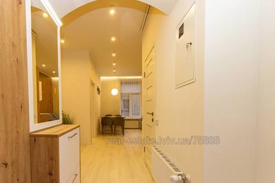 Rent an apartment, Building of the old city, Gorodocka-vul, Lviv, Galickiy district, id 4686340