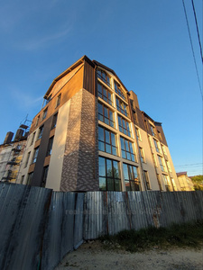 Buy an apartment, Nezalezhnosti-Ukrayini-vul, Bryukhovichi, Lvivska_miskrada district, id 4700356