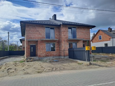 Buy a house, Коновальця, Zimna Voda, Pustomitivskiy district, id 4635083